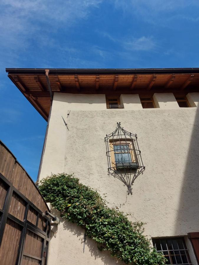 Ansitz Von Wohlgemuth Apartment Salorno Exterior foto
